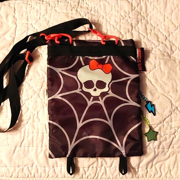 Mattel Monster High Cross Body Bag - Picture 5 of 5